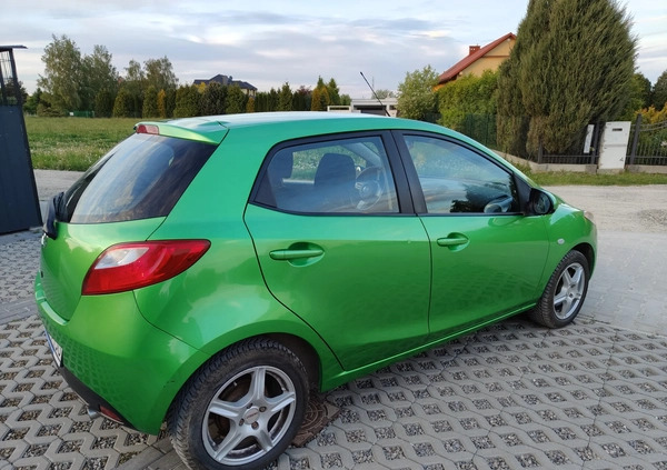 Mazda 2 cena 13900 przebieg: 104618, rok produkcji 2009 z Rzeszów małe 137